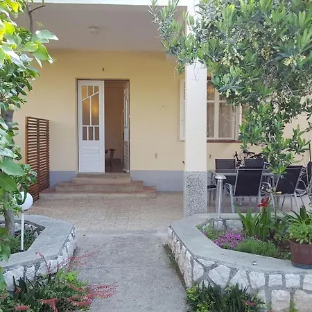 Keko Apartmán Rab Town